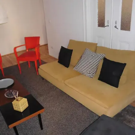 Guestready - Center City Lovely & Sunny Large Apart 5bdr Lisboa